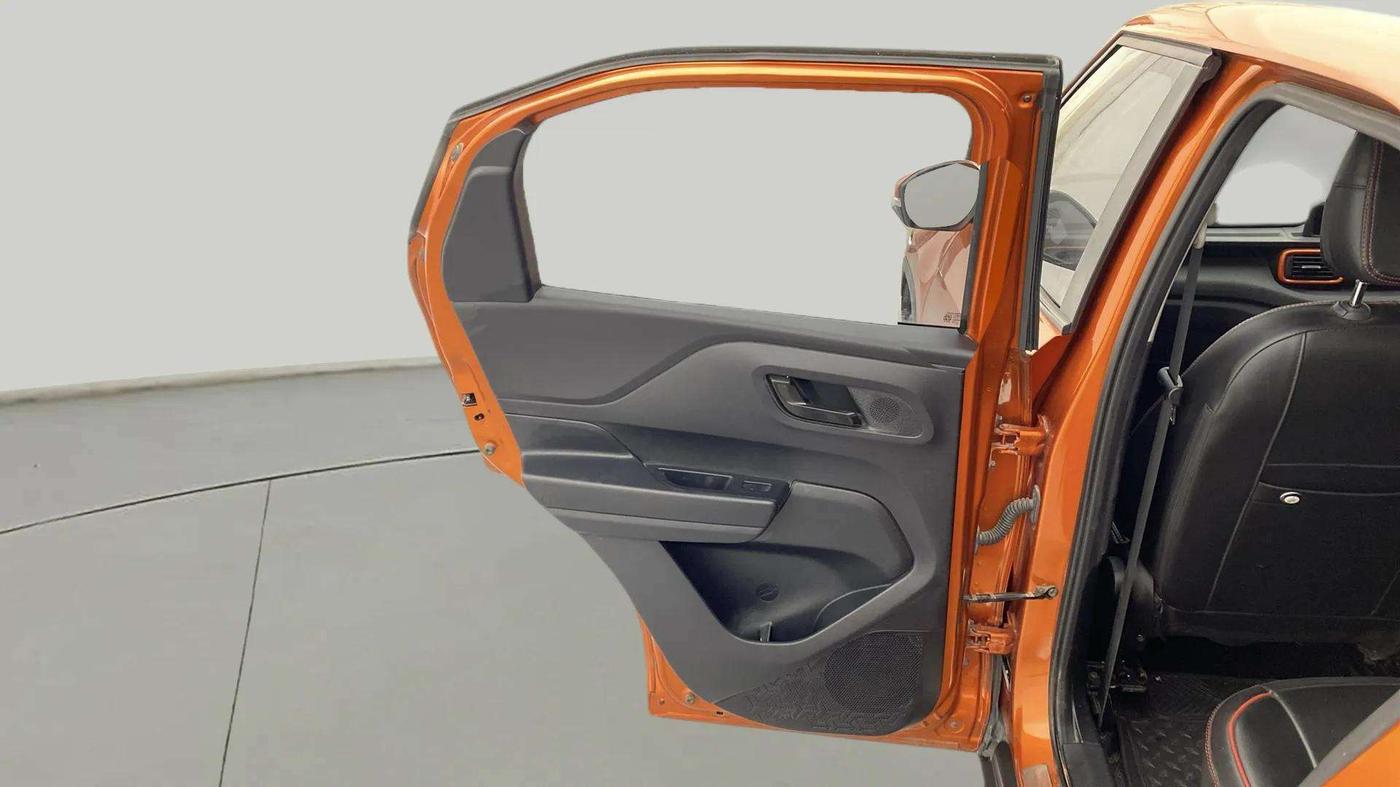 2022 Tata PUNCH ADVENTURE MT, Petrol, Manual, 18,846 km, LHS Rear Door