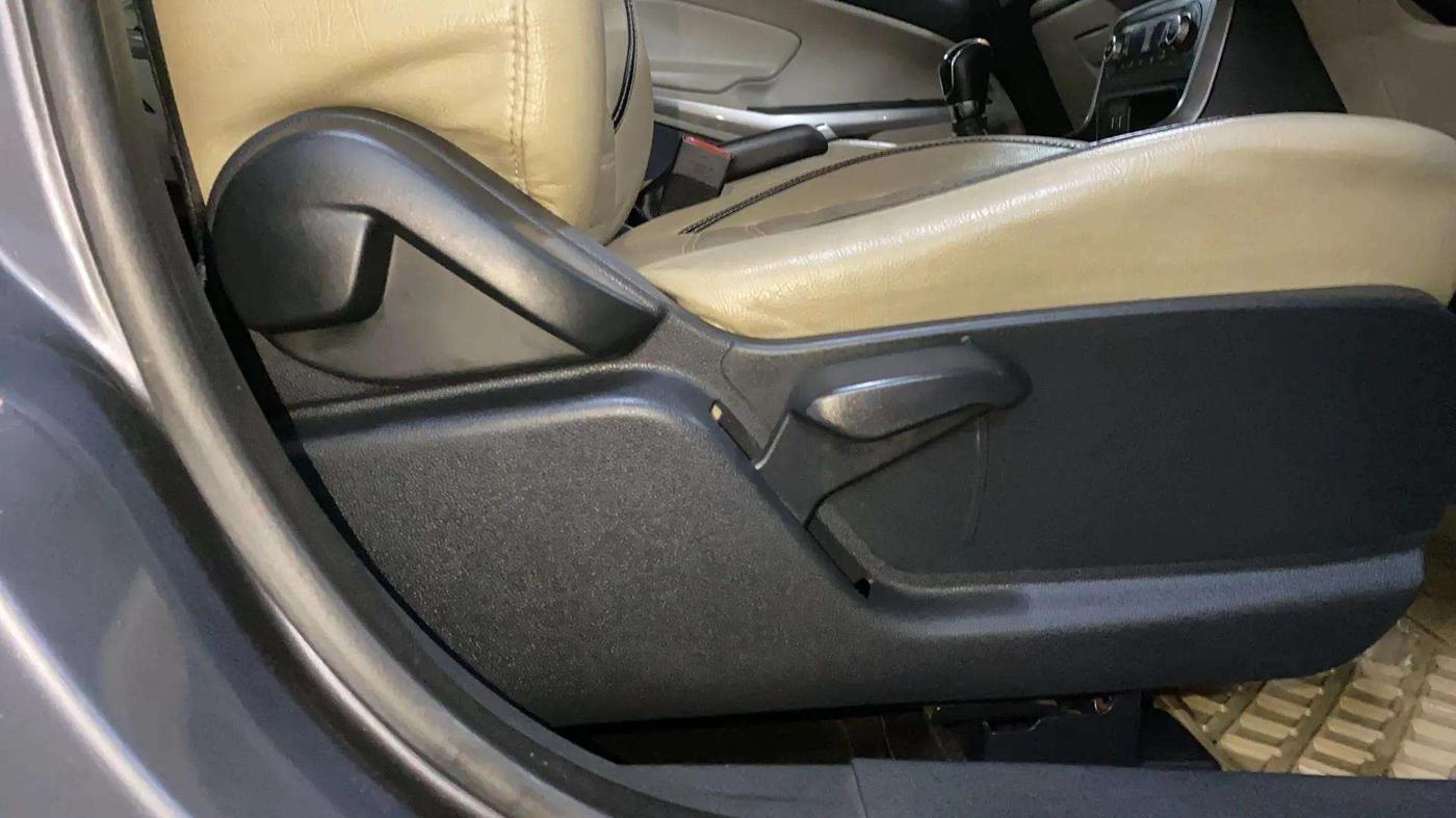 2019 Ford Ecosport TITANIUM 1.5L DIESEL, Diesel, Manual, 55,563 km, Driver Side Adjustment Panel