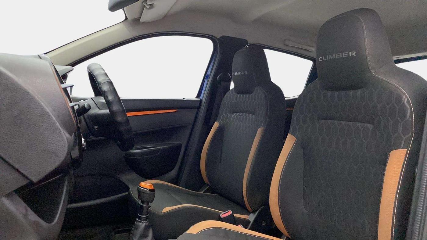 2017 Renault Kwid CLIMBER 1.0, Petrol, Manual, 85,564 km, Right Side Front Door Cabin