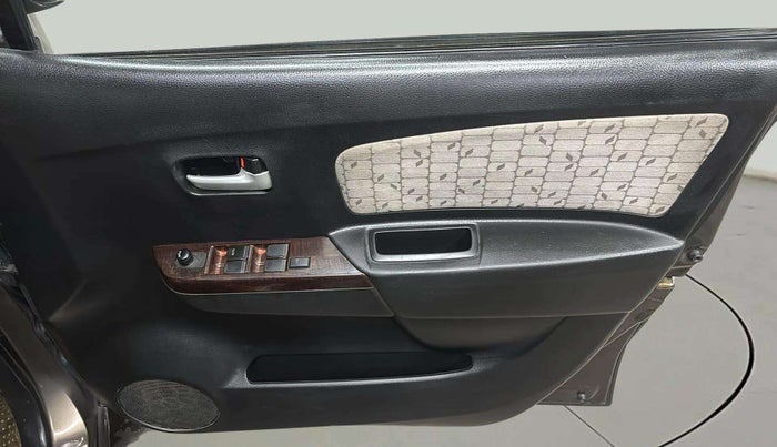 2016 Maruti Wagon R 1.0 VXI AMT, Petrol, Automatic, 81,002 km, Driver Side Door Panels Control