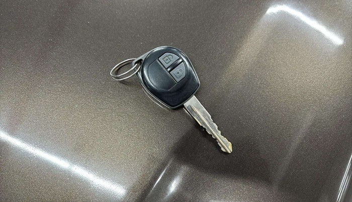 2016 Maruti Wagon R 1.0 VXI AMT, Petrol, Automatic, 81,002 km, Key Close Up