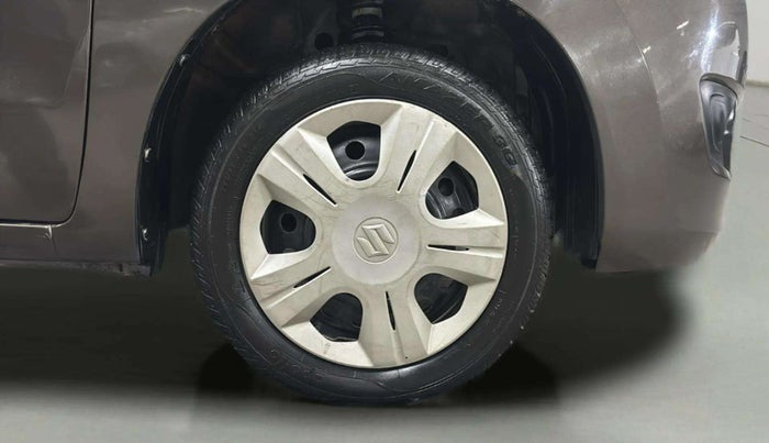 2016 Maruti Wagon R 1.0 VXI AMT, Petrol, Automatic, 81,002 km, Right Front Wheel