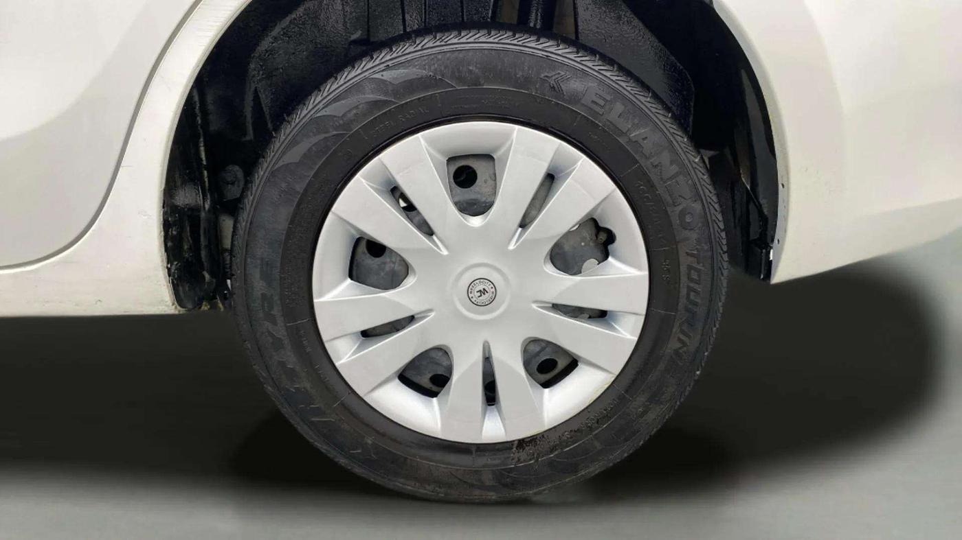 2023 Maruti Dzire VXI AMT, Petrol, Automatic, 66,777 km, Left Rear Wheel