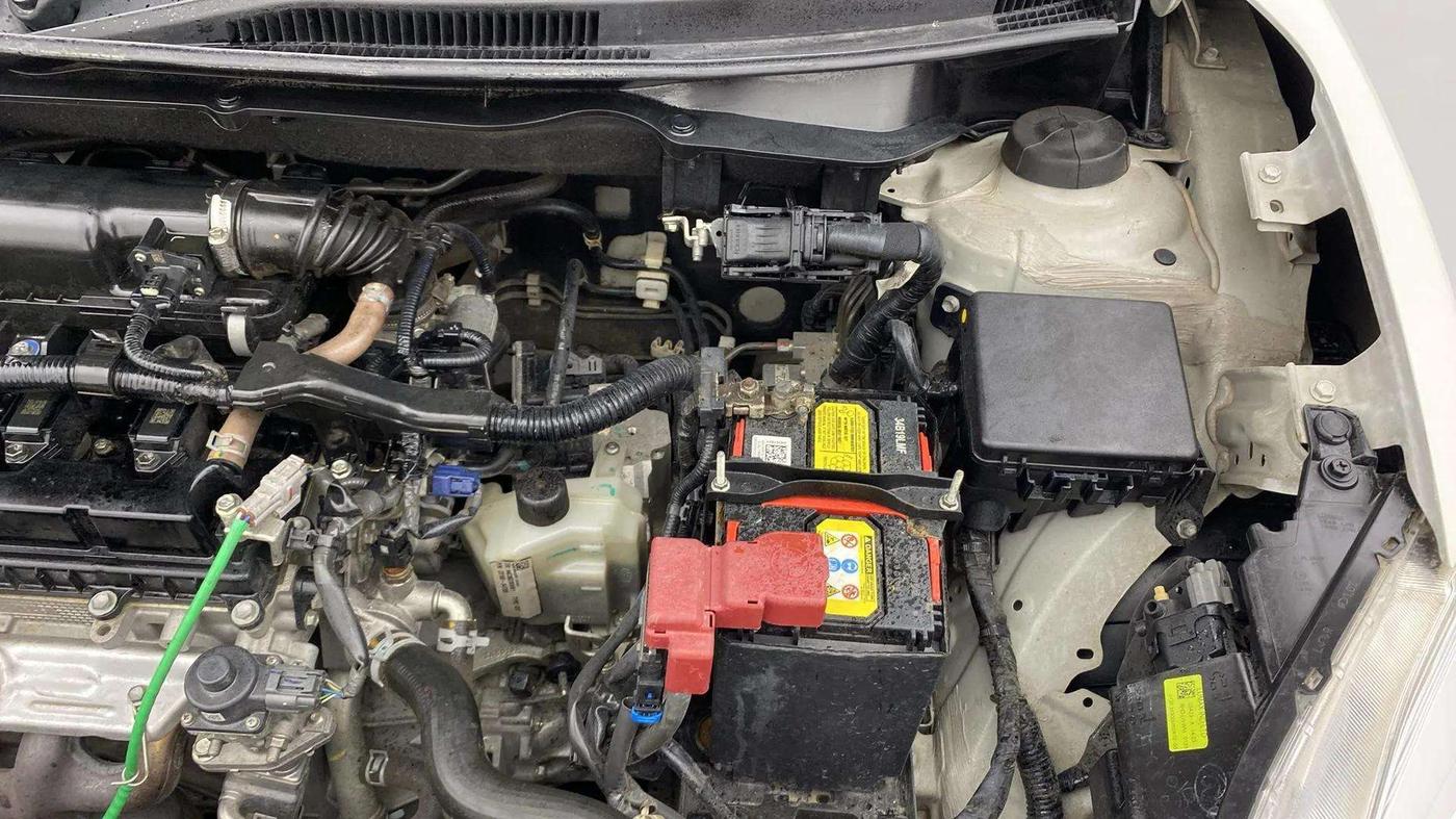 2023 Maruti Dzire VXI AMT, Petrol, Automatic, 66,777 km, Engine View - Left