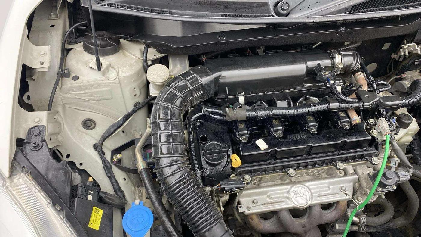 2023 Maruti Dzire VXI AMT, Petrol, Automatic, 66,777 km, Engine View - Right