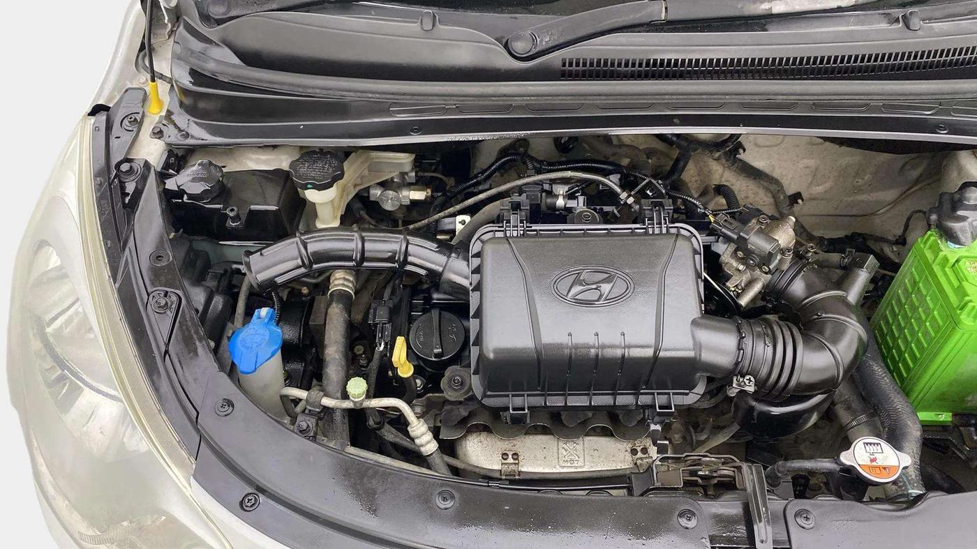 2014 Hyundai i10 MAGNA 1.1, Petrol, Manual, 38,439 km, Engine View - Right
