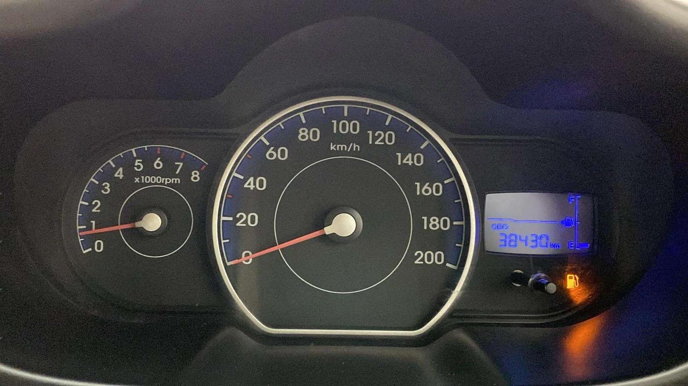 2014 Hyundai i10 MAGNA 1.1, Petrol, Manual, 38,439 km, Odometer Image