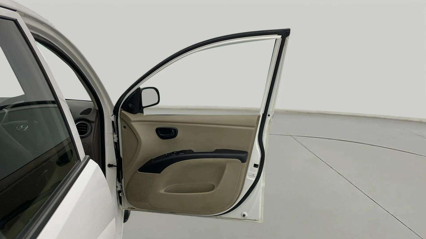 2014 Hyundai i10 MAGNA 1.1, Petrol, Manual, 38,439 km, RHS Front Door