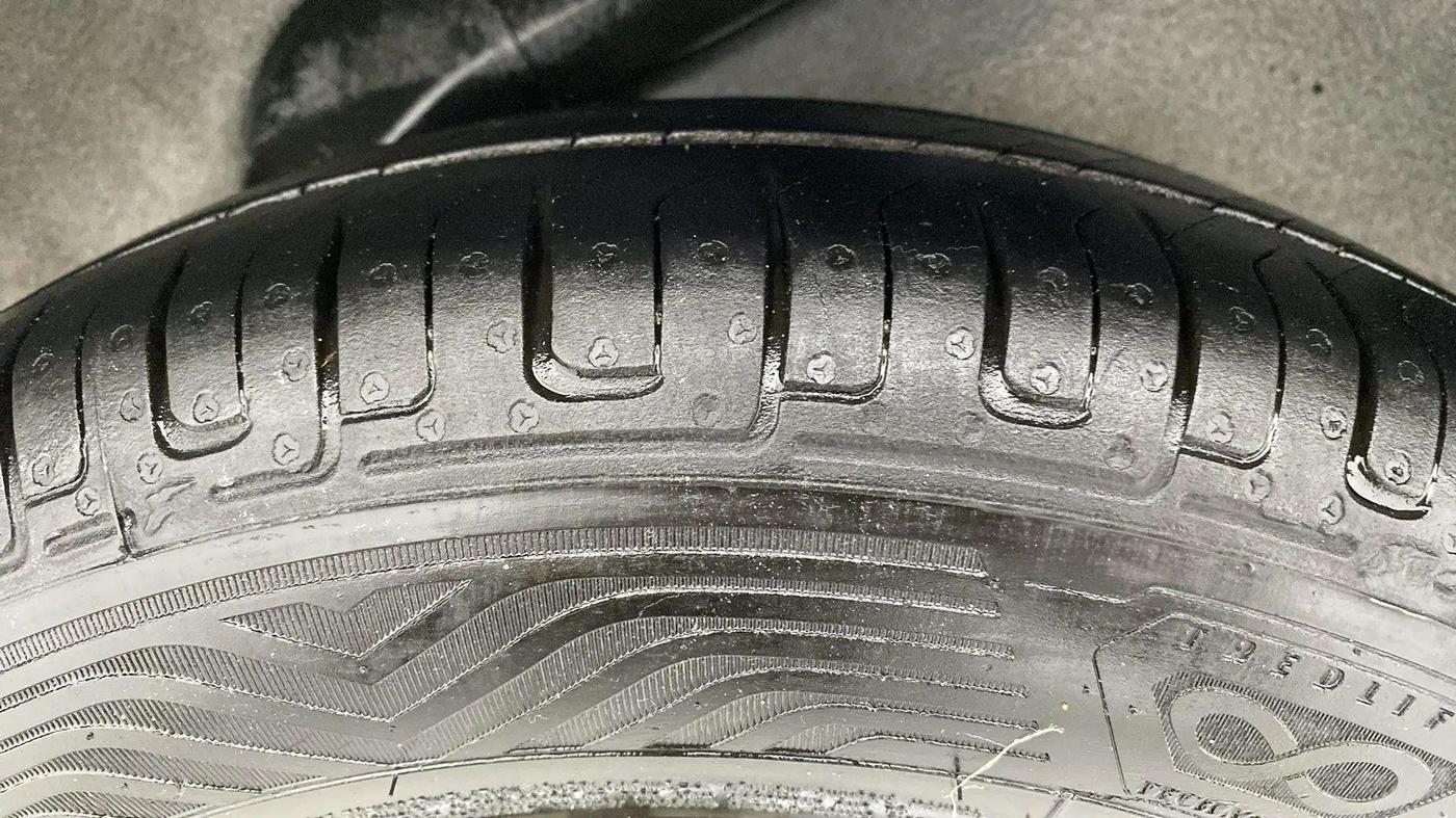 2014 Hyundai i10 MAGNA 1.1, Petrol, Manual, 38,439 km, Left Rear Tyre Tread