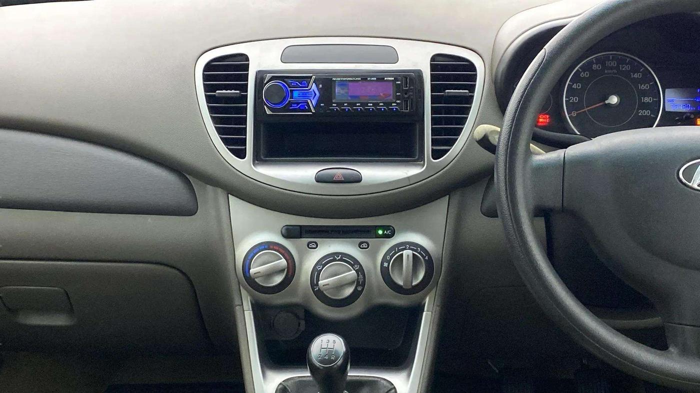 2014 Hyundai i10 MAGNA 1.1, Petrol, Manual, 38,439 km, Air Conditioner