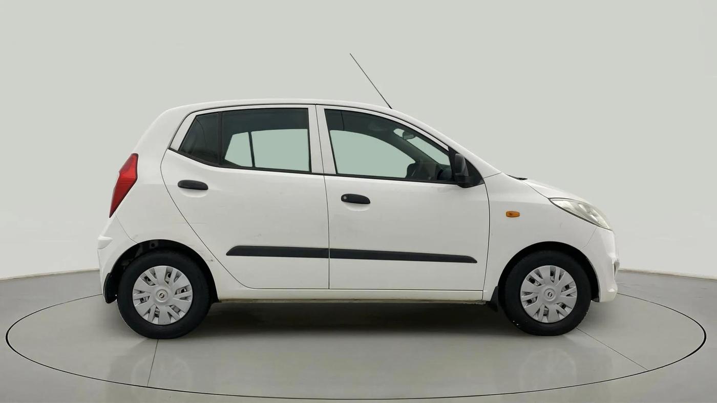 2014 Hyundai i10 MAGNA 1.1, Petrol, Manual, 38,439 km, Right Side View