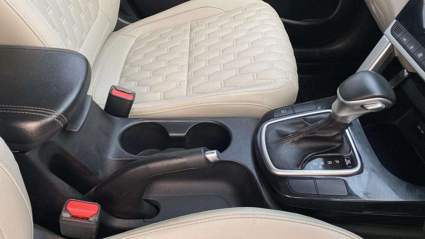2021 KIA SELTOS HTX IVT 1.5 PETROL, Petrol, Automatic, 17,058 km, Gear Lever