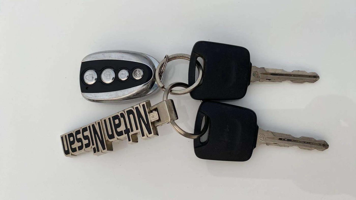 2023 Nissan MAGNITE XE, Petrol, Manual, 4,218 km, Key Close Up