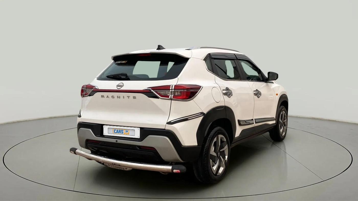 2023 Nissan MAGNITE XE, Petrol, Manual, 4,218 km, Right Back Diagonal