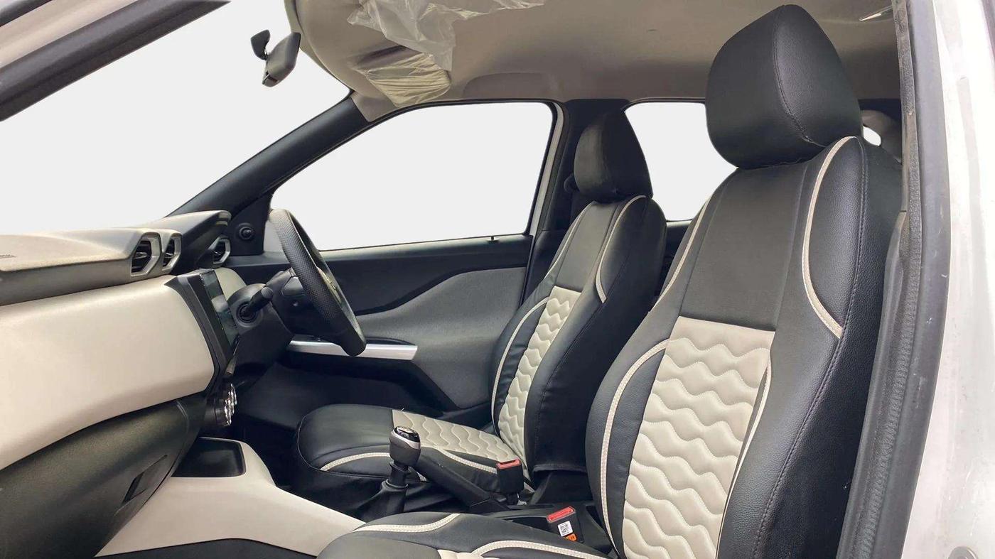 2023 Nissan MAGNITE XE, Petrol, Manual, 4,218 km, Right Side Front Door Cabin