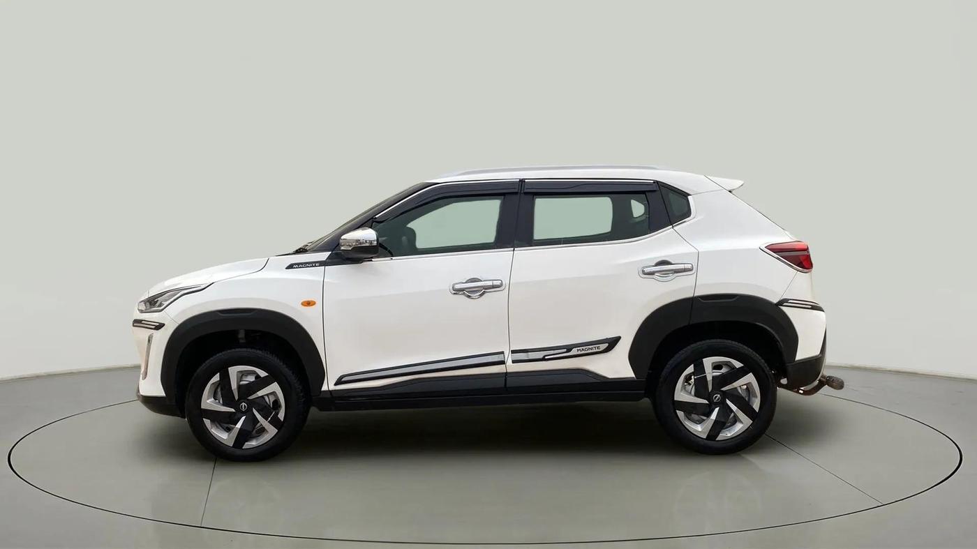 2023 Nissan MAGNITE XE, Petrol, Manual, 4,218 km, Left Side
