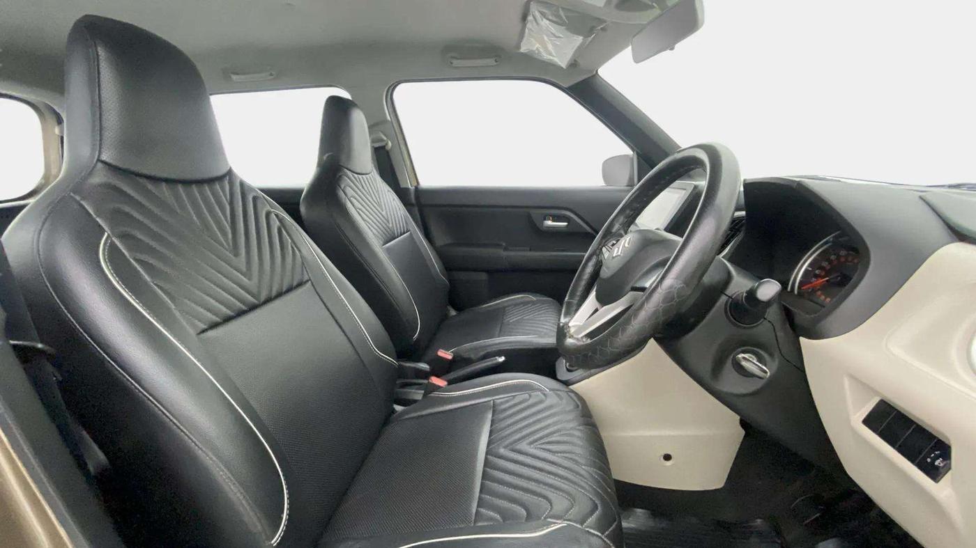 2020 Maruti New Wagon-R ZXI 1.2, Petrol, Manual, 54,195 km, Right Side Front Door Cabin