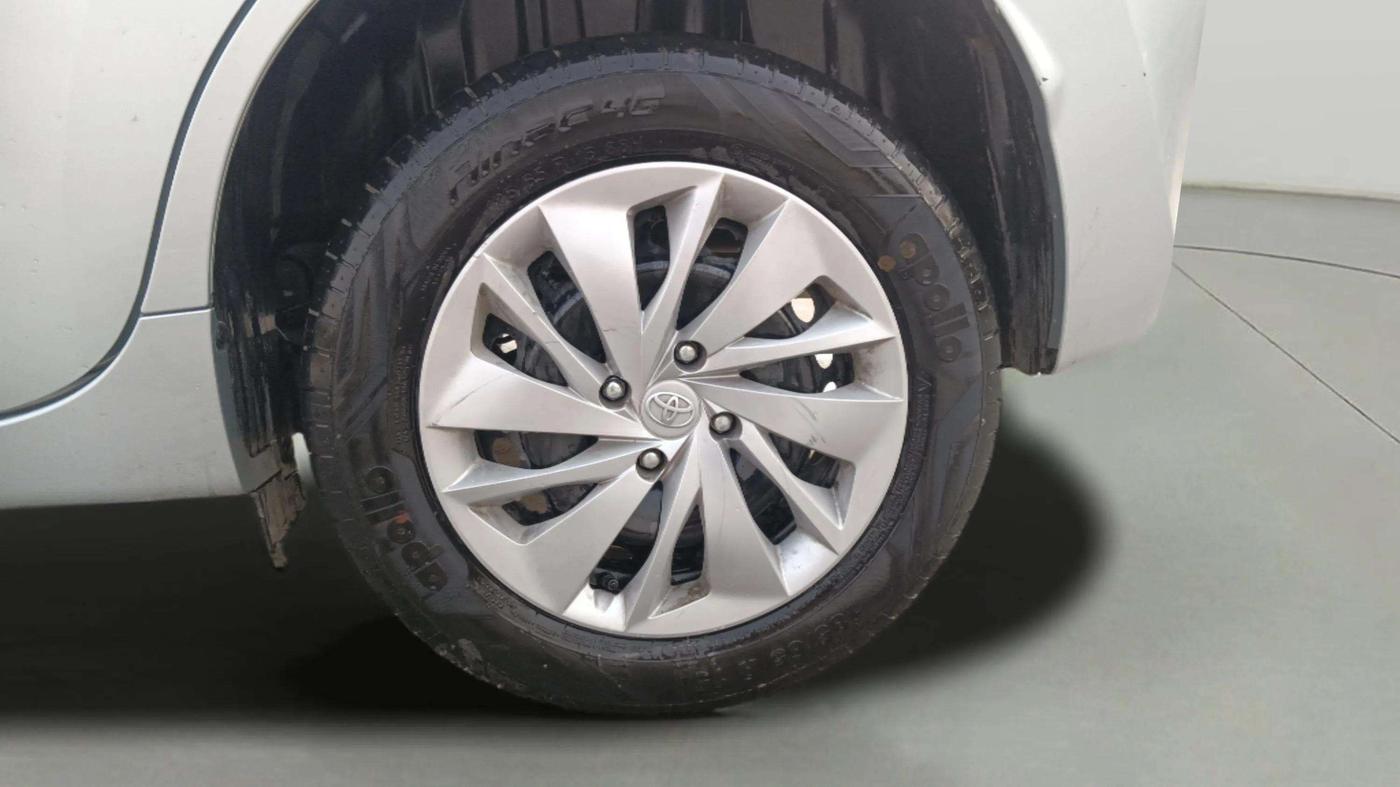 2024 Toyota Glanza E, Petrol, Manual, 8,201 km, Left Rear Wheel
