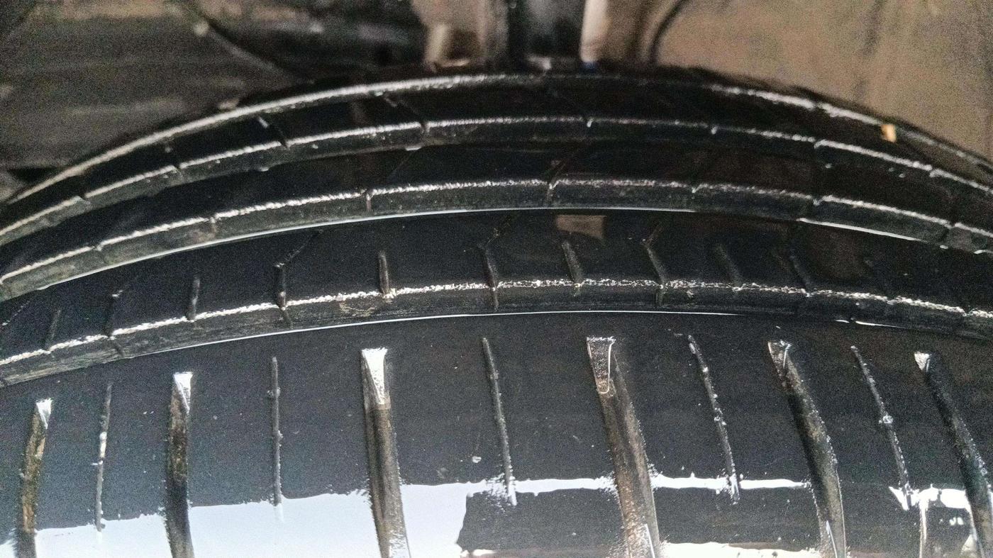 2024 Toyota Glanza E, Petrol, Manual, 8,201 km, Left Front Tyre Tread