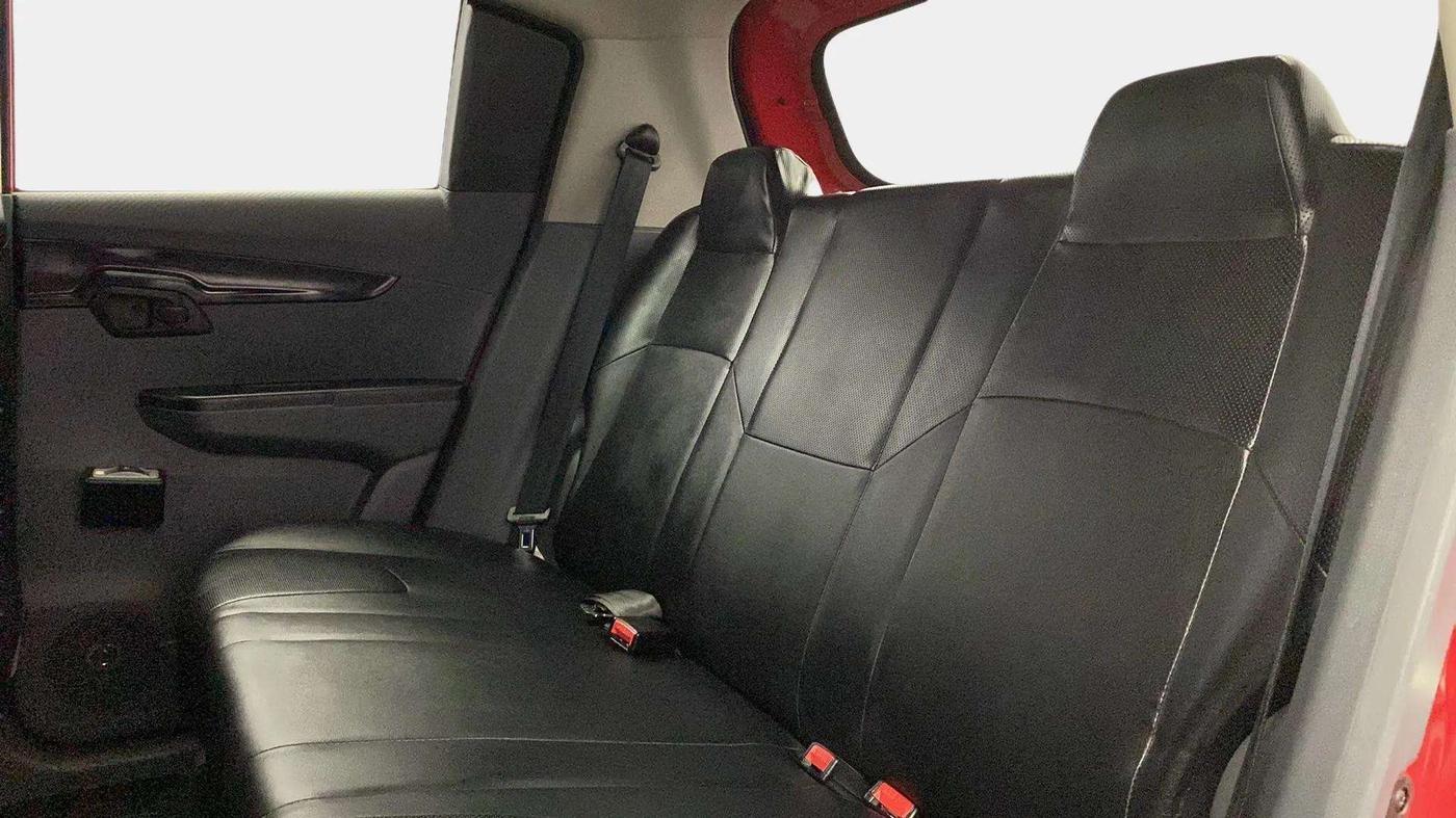 2018 Mahindra KUV 100 NXT K2 P 6 STR, Petrol, Manual, 14,969 km, Right Side Rear Door Cabin