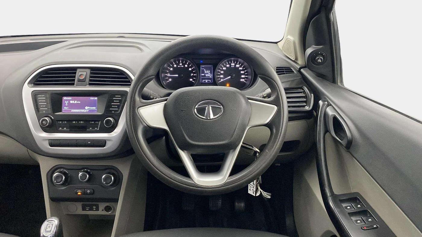 2017 Tata Tiago XT PETROL, Petrol, Manual, 71,061 km, Steering Wheel Close Up