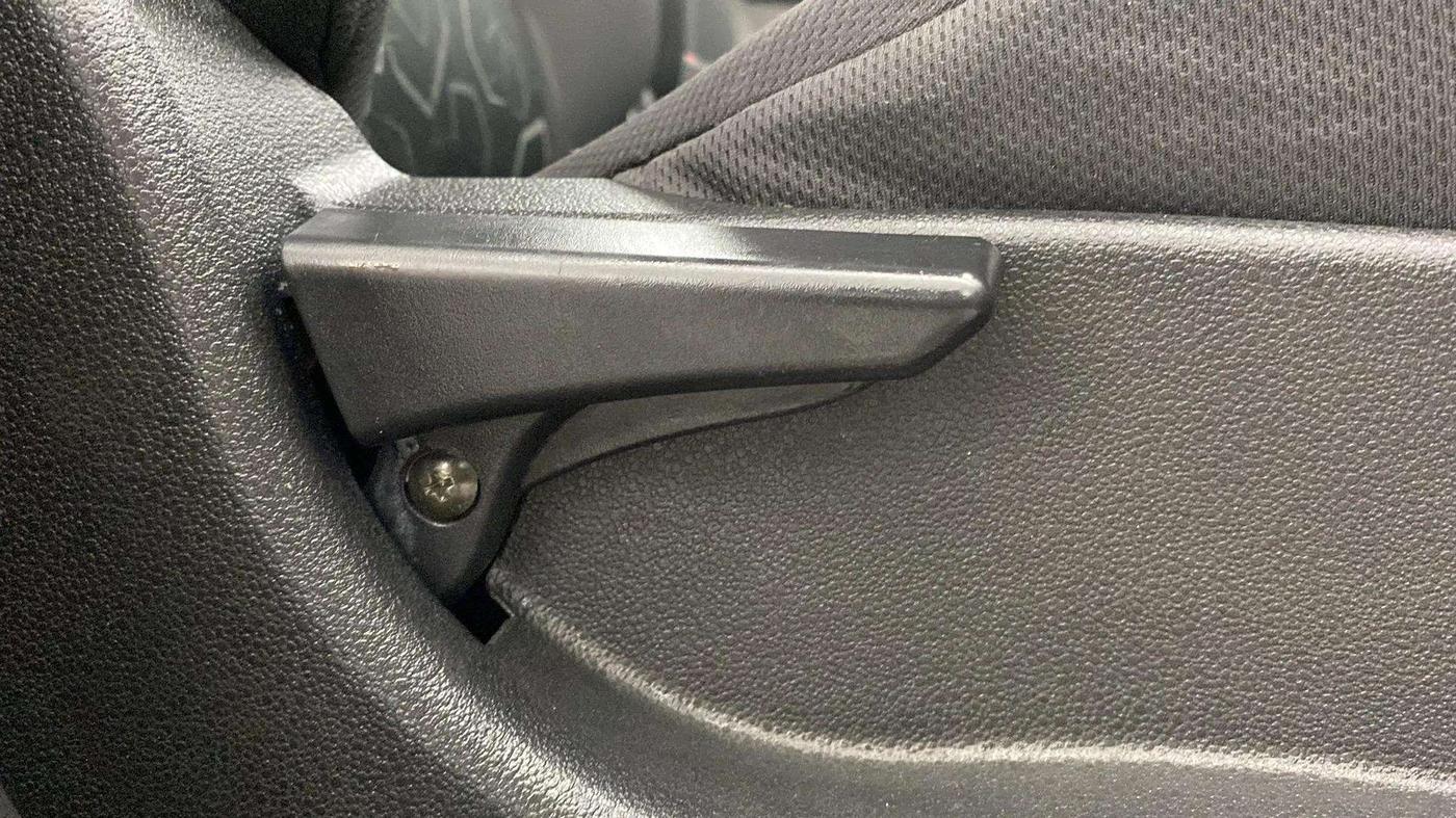 2017 Tata Tiago XT PETROL, Petrol, Manual, 71,061 km, Driver Side Adjustment Panel