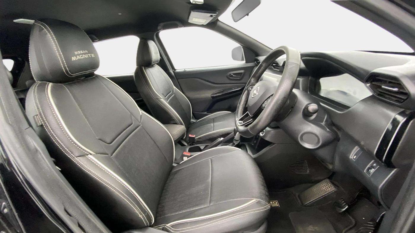 2023 Nissan MAGNITE XV CVT TURBO KURO EDITION , Petrol, Automatic, 21,741 km, Right Side Front Door Cabin