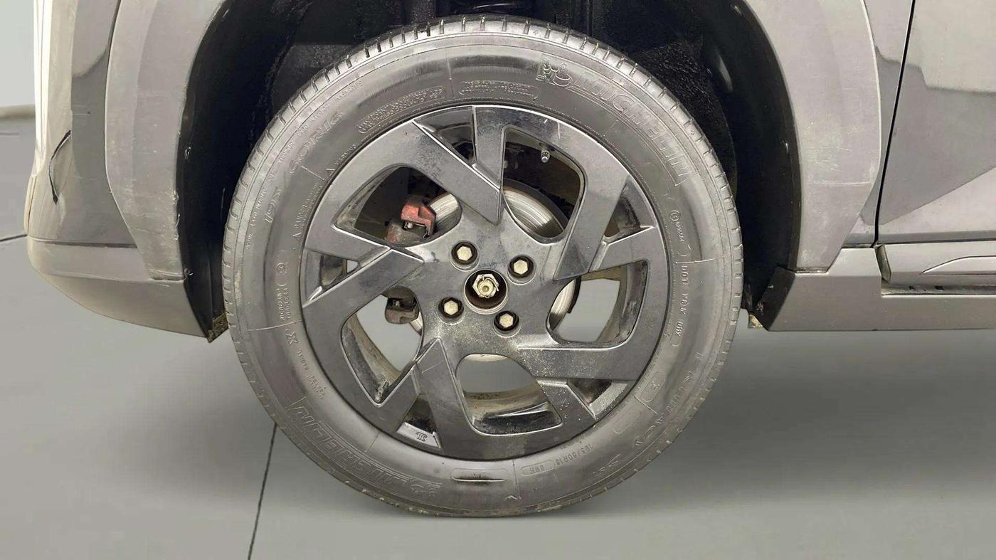 2023 Nissan MAGNITE XV CVT TURBO KURO EDITION , Petrol, Automatic, 21,741 km, Left Front Wheel
