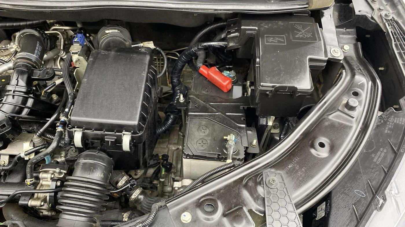 2023 Nissan MAGNITE XV CVT TURBO KURO EDITION , Petrol, Automatic, 21,741 km, Engine View - Left