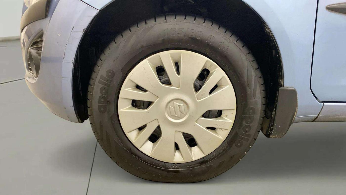 2013 Maruti Ritz VXI, Petrol, Manual, 45,943 km, Left Front Wheel