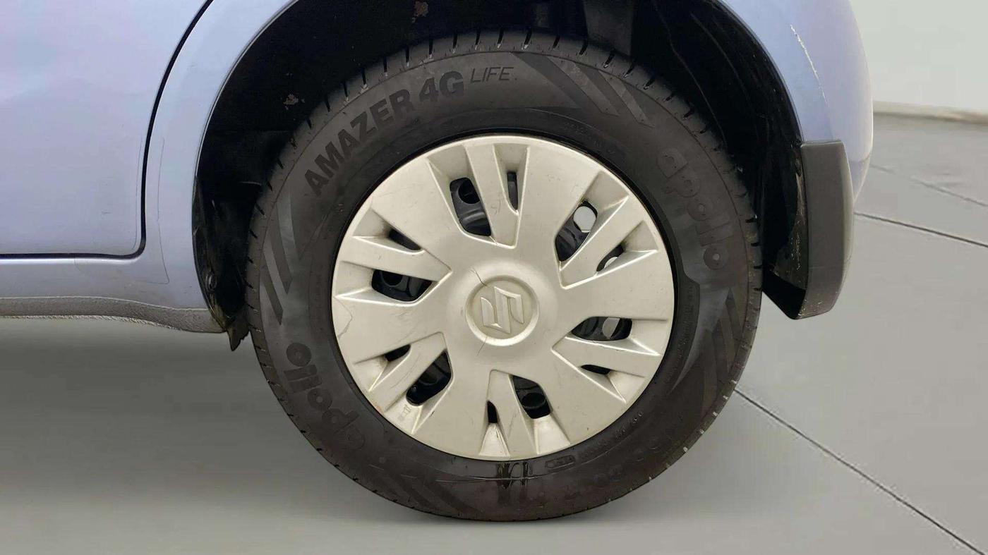 2013 Maruti Ritz VXI, Petrol, Manual, 45,943 km, Left Rear Wheel