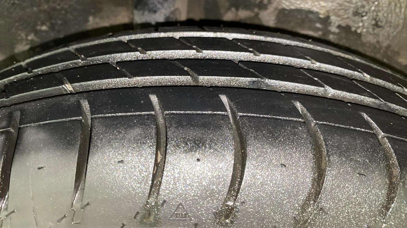 2013 Maruti Ritz VXI, Petrol, Manual, 45,943 km, Right Rear Tyre Tread