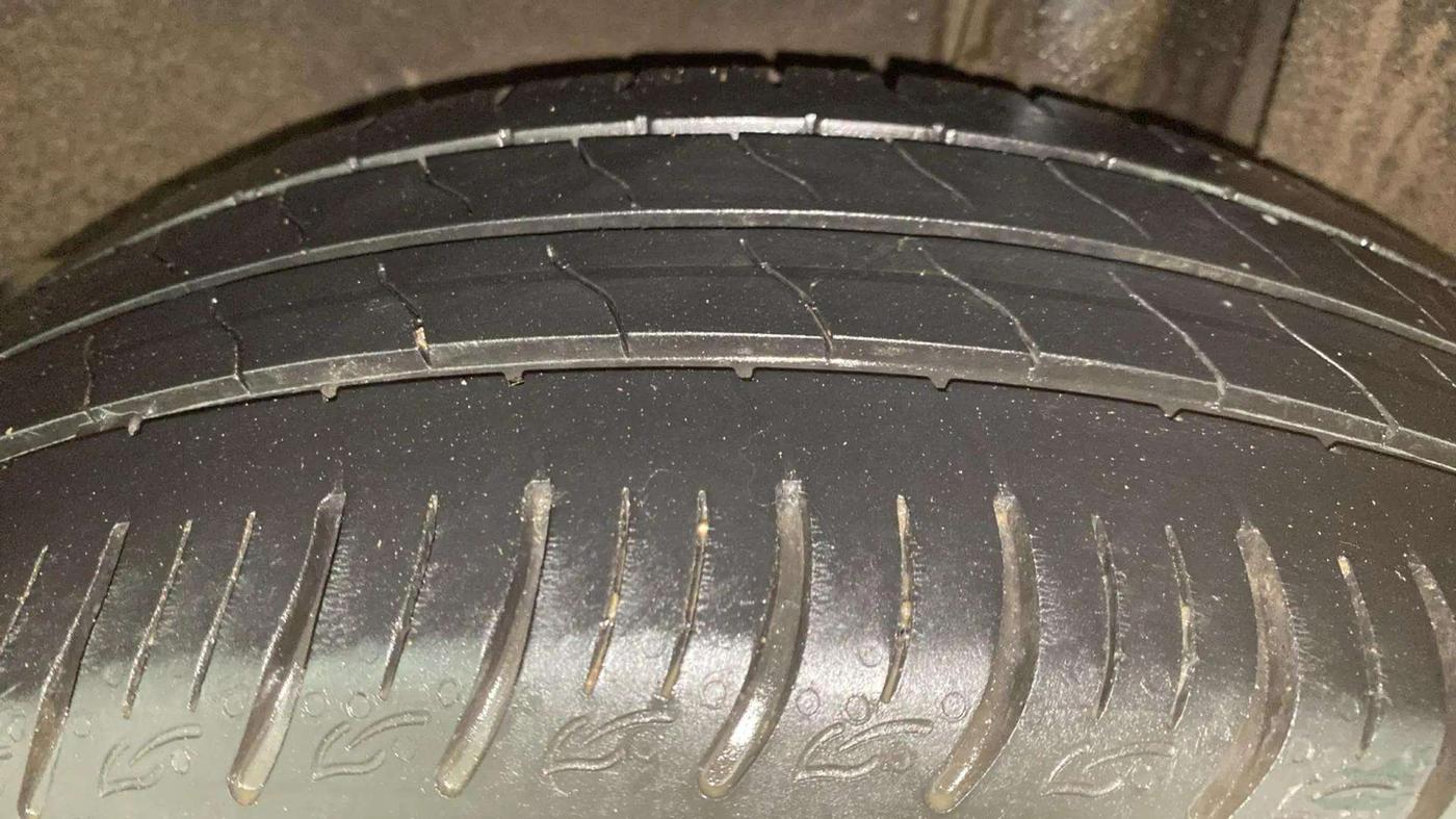 2018 Maruti Baleno ZETA PETROL 1.2, Petrol, Manual, 63,893 km, Left Rear Tyre Tread