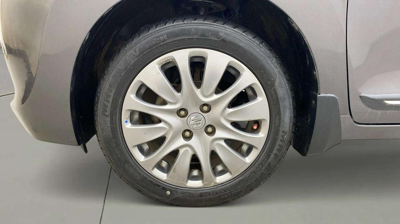2018 Maruti Baleno ZETA PETROL 1.2, Petrol, Manual, 63,893 km, Left Front Wheel