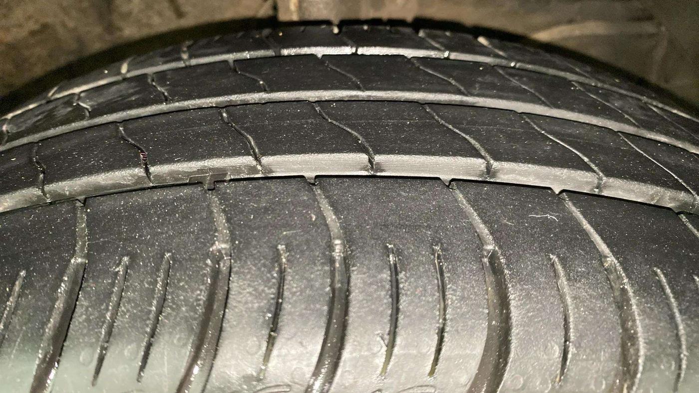 2018 Maruti Baleno ZETA PETROL 1.2, Petrol, Manual, 63,893 km, Right Front Tyre Tread