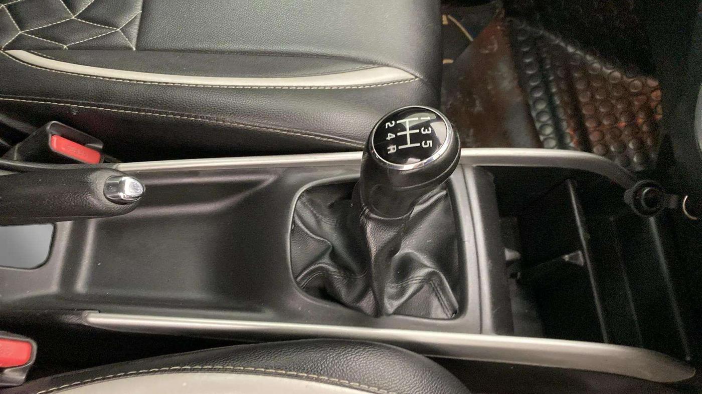 2018 Maruti Baleno ZETA PETROL 1.2, Petrol, Manual, 63,893 km, Gear Lever