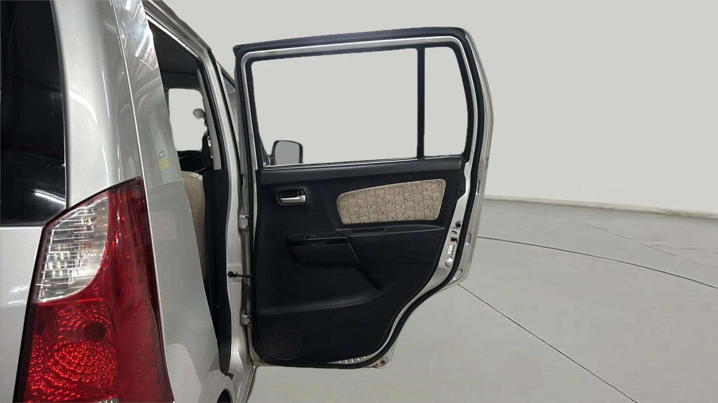 2017 Maruti Wagon R 1.0 VXI, Petrol, Manual, 40,420 km, RHS Rear Door