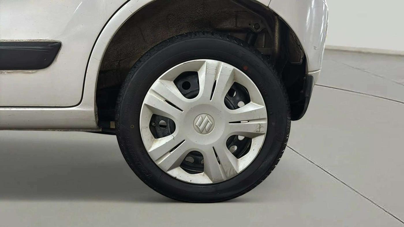 2017 Maruti Wagon R 1.0 VXI, Petrol, Manual, 40,420 km, Left Rear Wheel
