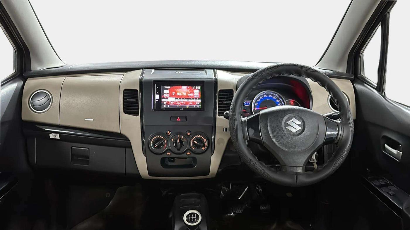2017 Maruti Wagon R 1.0 VXI, Petrol, Manual, 40,420 km, Dashboard