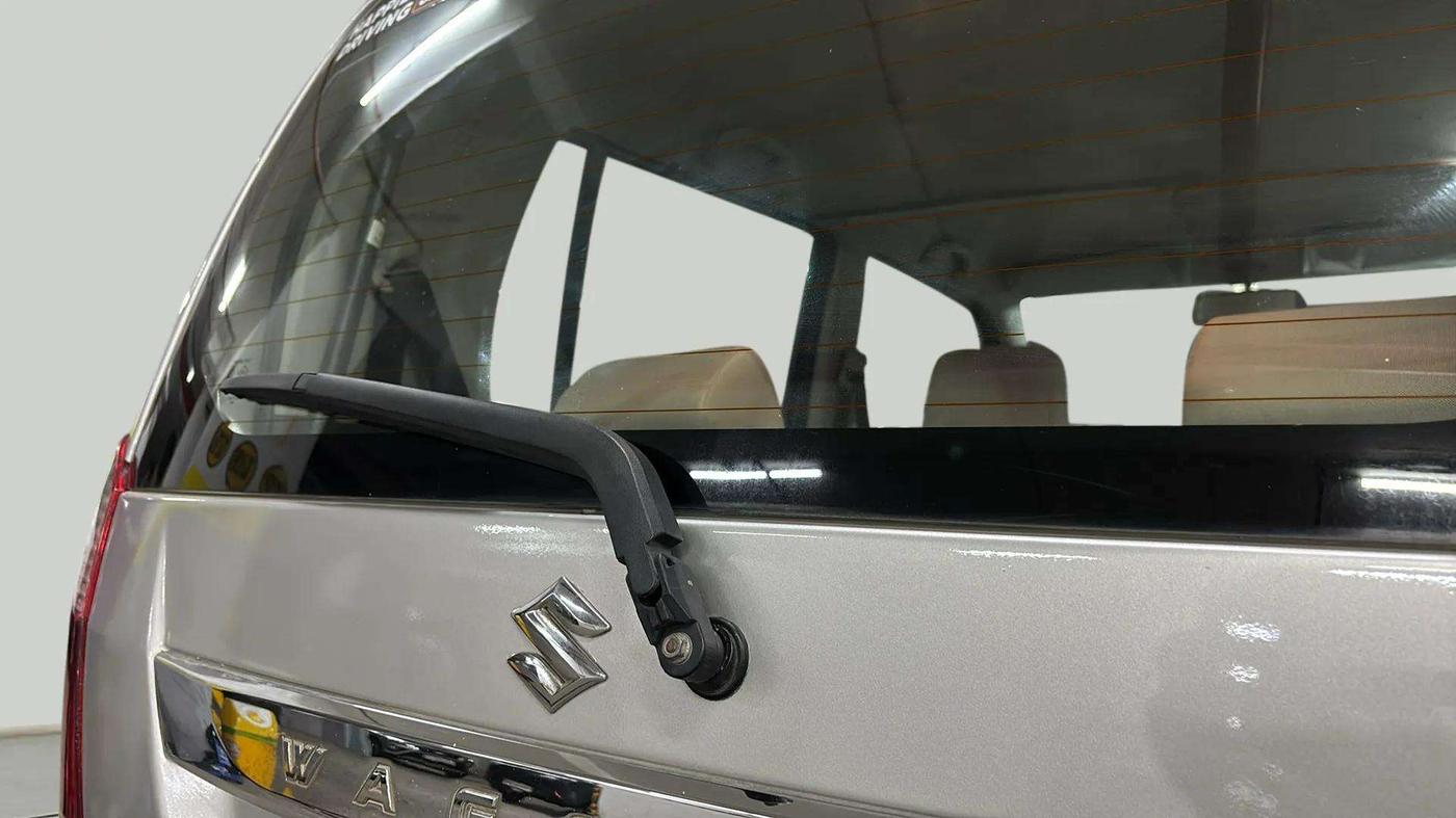 2017 Maruti Wagon R 1.0 VXI, Petrol, Manual, 40,420 km, Rear Wiper