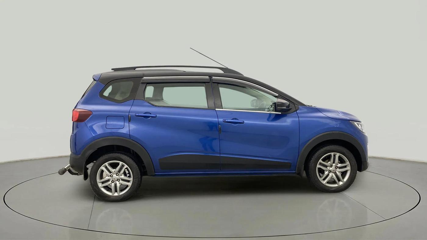 2022 Renault TRIBER RXZ AMT, Petrol, Automatic, 16,426 km, Right Side View