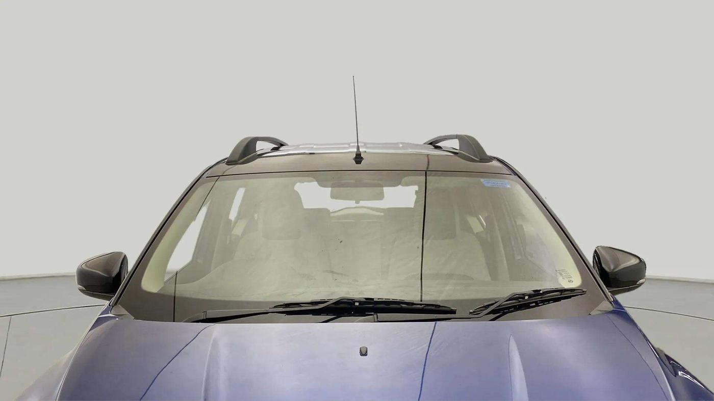 2022 Renault TRIBER RXZ AMT, Petrol, Automatic, 16,426 km, Front Windshield