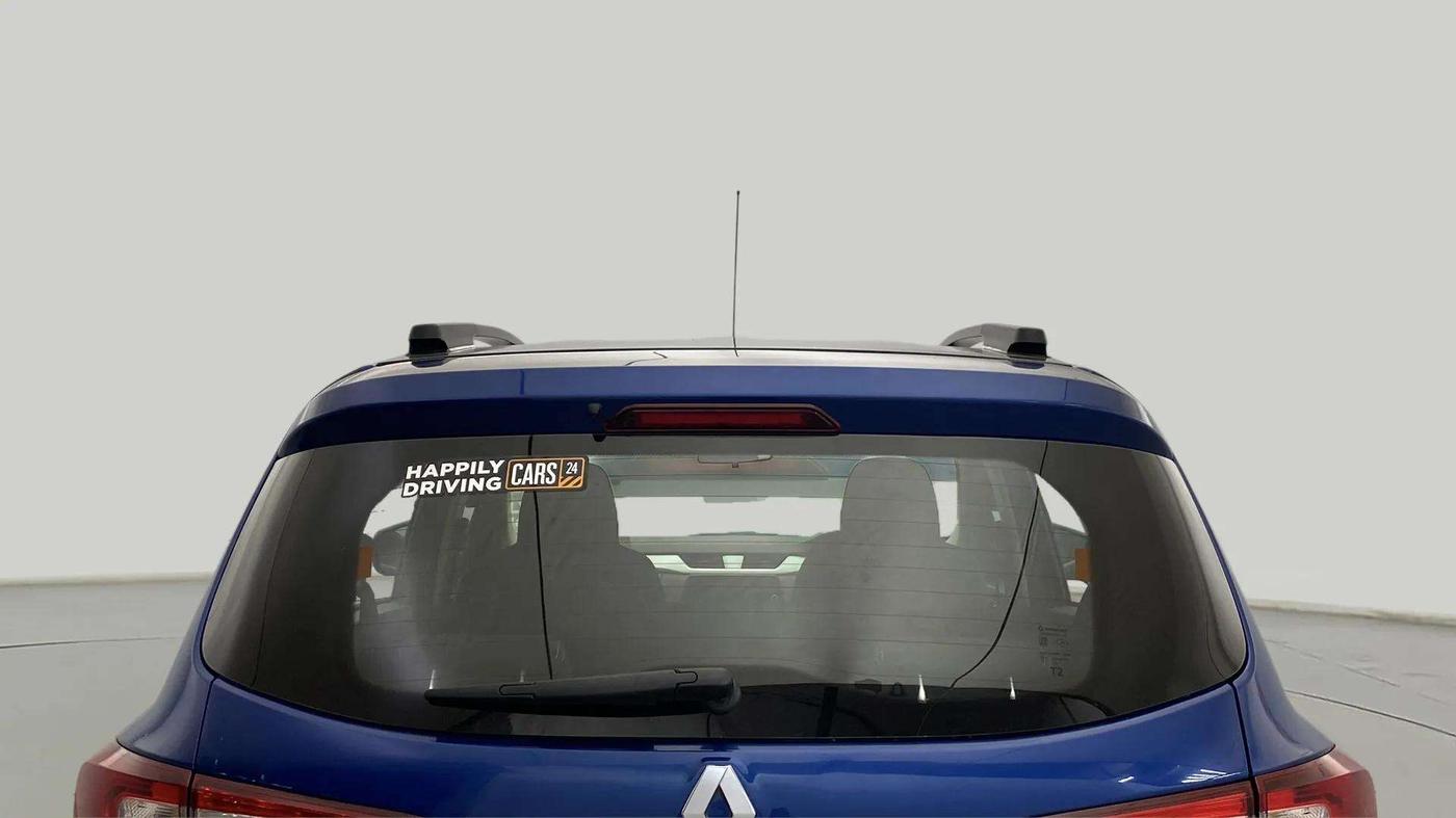 2022 Renault TRIBER RXZ AMT, Petrol, Automatic, 16,426 km, Rear Windshield