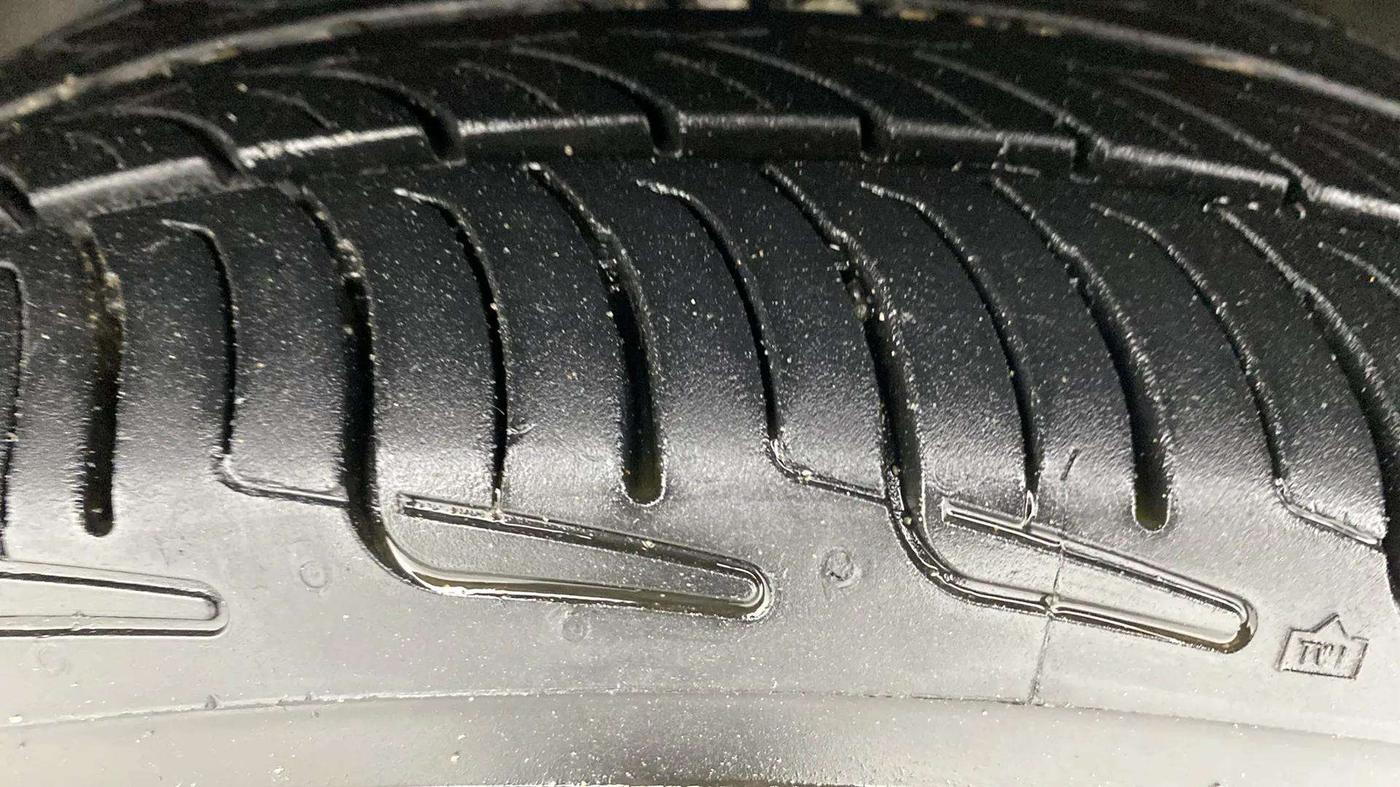 2018 Hyundai Elite i20 ASTA 1.2  CVT, Petrol, Automatic, 77,956 km, Left Front Tyre Tread