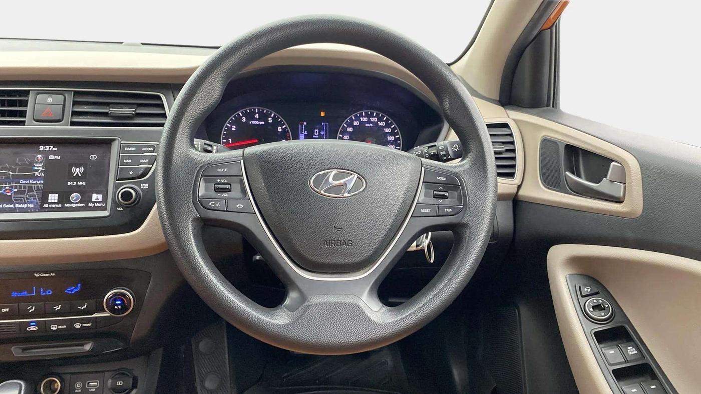 2018 Hyundai Elite i20 ASTA 1.2  CVT, Petrol, Automatic, 77,956 km, Steering Wheel Close Up