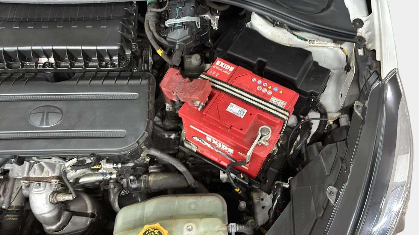 2024 Tata TIGOR XZA Plus iCNG , CNG, Automatic, 20,086 km, Engine View - Left