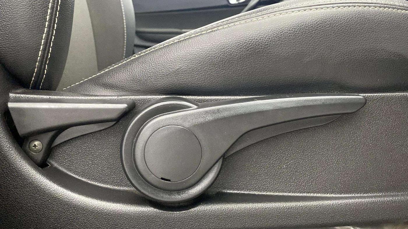 2019 Tata TIGOR XZ PLUS PETROL, Petrol, Manual, 36,909 km, Driver Side Adjustment Panel