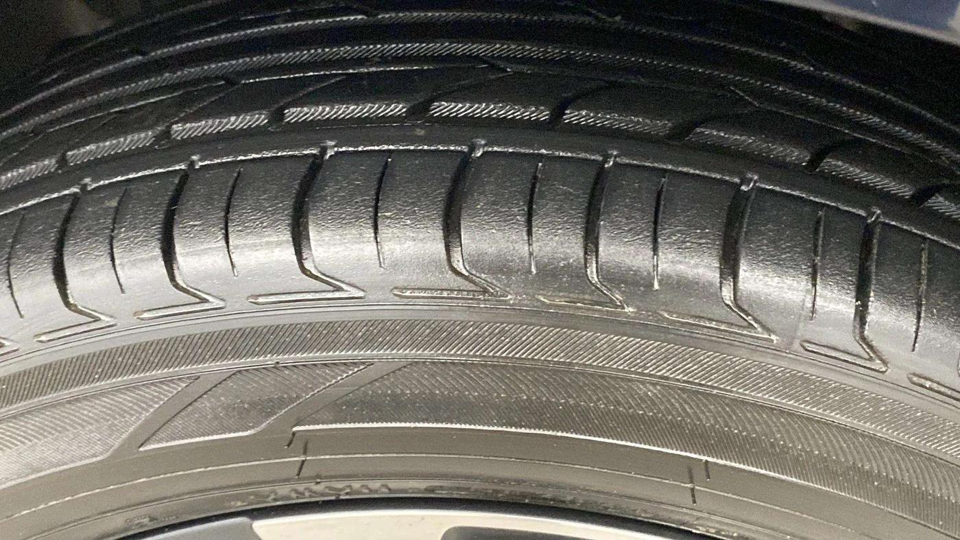 2019 Tata TIGOR XZ PLUS PETROL, Petrol, Manual, 36,909 km, Left Rear Tyre Tread