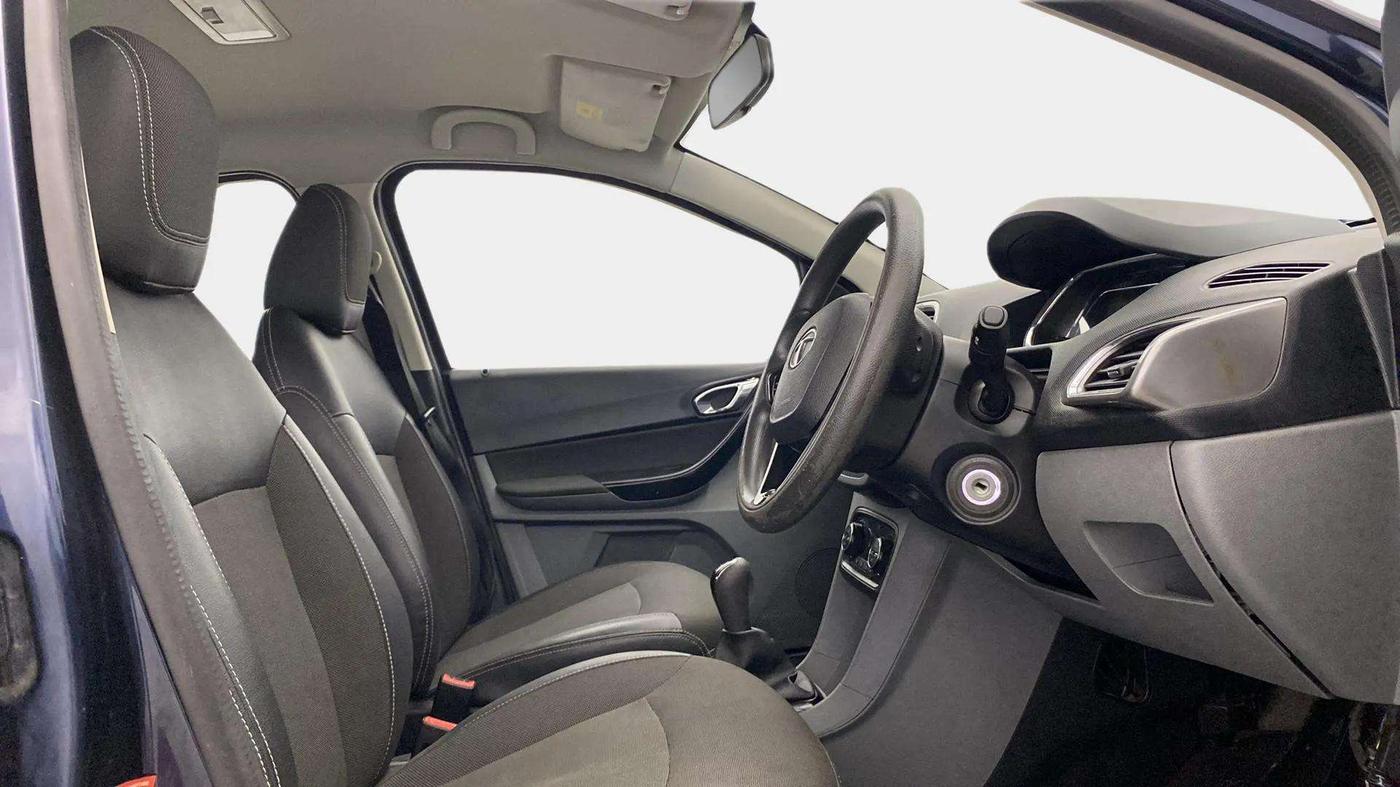 2019 Tata TIGOR XZ PLUS PETROL, Petrol, Manual, 36,909 km, Right Side Front Door Cabin