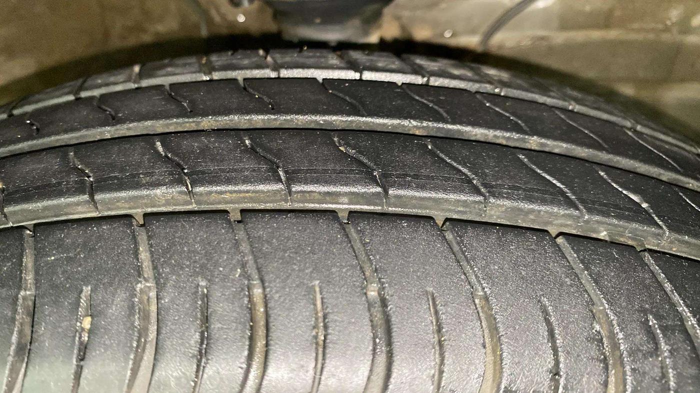 2023 Maruti S PRESSO VXI PLUS (O) AMT, Petrol, Automatic, 14,153 km, Right Front Tyre Tread